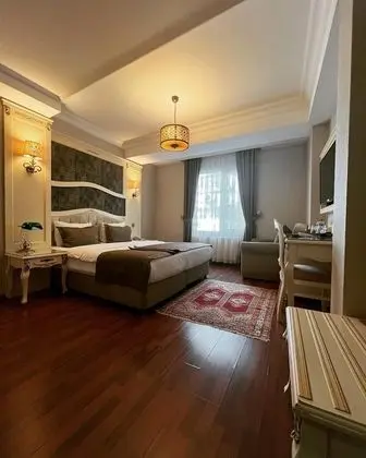 Tek Büyük Yataklı Oda