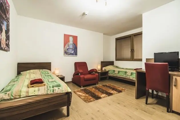 Tek Büyük Yataklı Oda, 2 Tek Kişilik Yatak