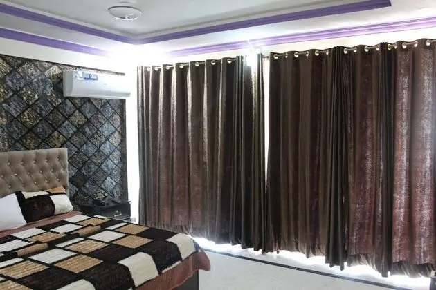 Vip Room