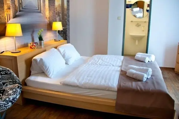 Tek Büyük Yataklı Oda, Balkon