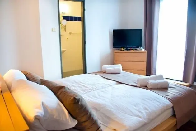 Tek Büyük Yataklı Oda, Balkon