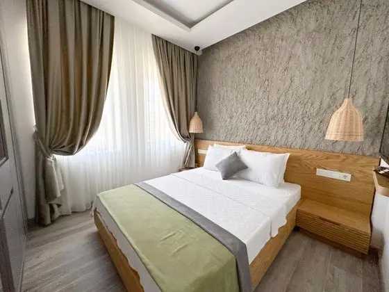 Standart Oda, Giriş Katı