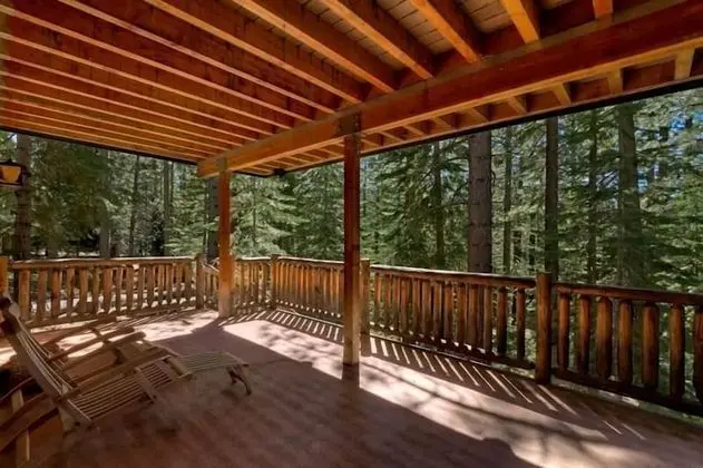 Ev, Birden Çok Yatak (MV16 : Bear Lair Estate With Hot Tub)