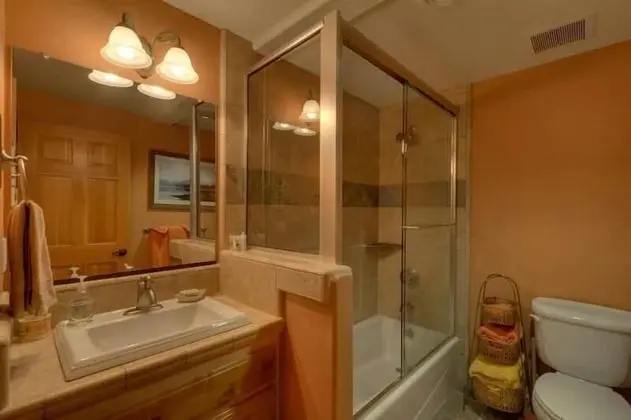 Ev, Birden Çok Yatak (MV16 : Bear Lair Estate With Hot Tub)