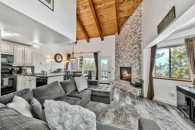 Daire, Birden Çok Yatak, Göl Manzaralı (Mv17 amazing lake view & spacious 2 b)