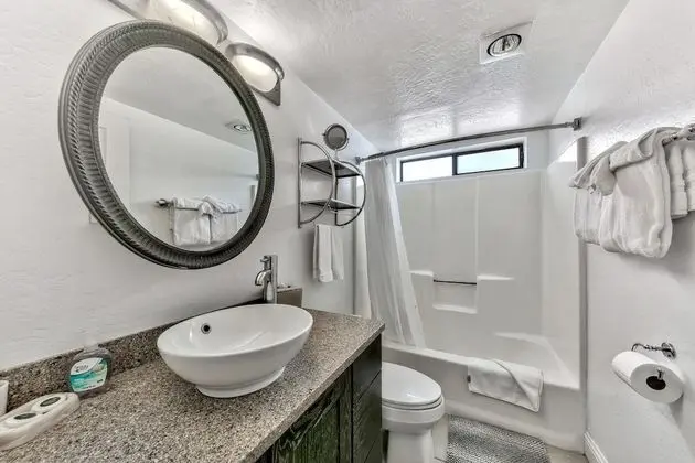 Daire, Birden Çok Yatak, Göl Manzaralı (Mv17 amazing lake view & spacious 2 b)