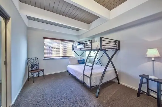 Daire, Birden Çok Yatak (MV26: Waterfront Tahoe Keys Condo lon)