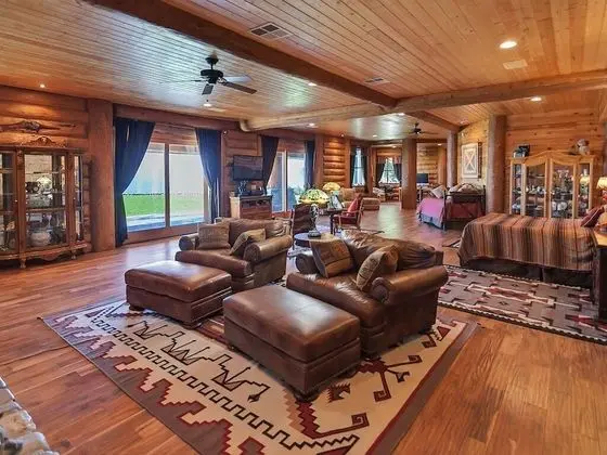 Ev, Birden Çok Yatak (MV28: Gold Beach Oceanfront Estate)