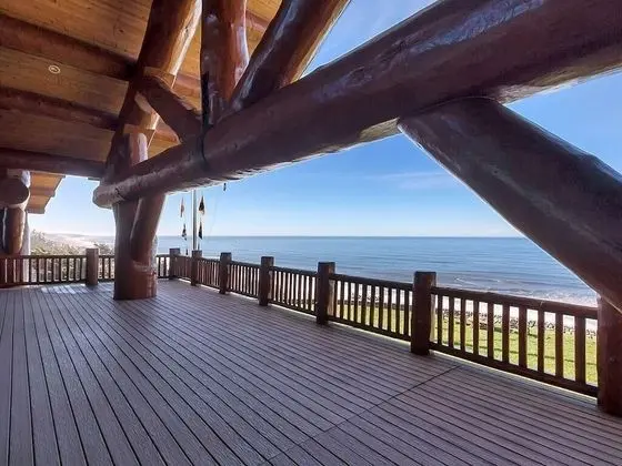 Ev, Birden Çok Yatak (MV28: Gold Beach Oceanfront Estate)