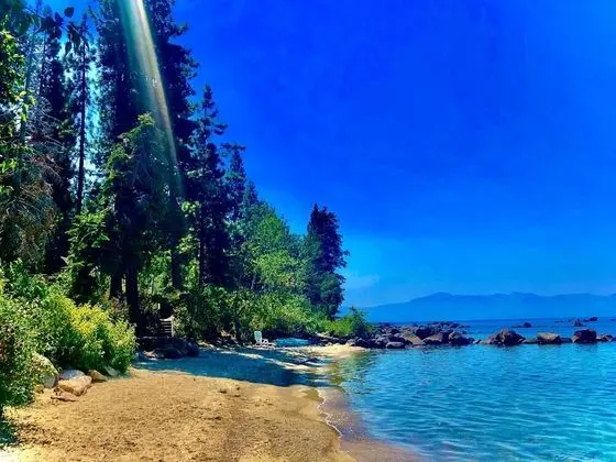 Ev, Birden Çok Yatak (MV49: Historical Miners Lake Tahoe La)