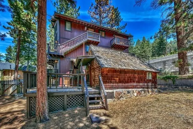 Ev, Birden Çok Yatak (MV49: Historical Miners Lake Tahoe La)