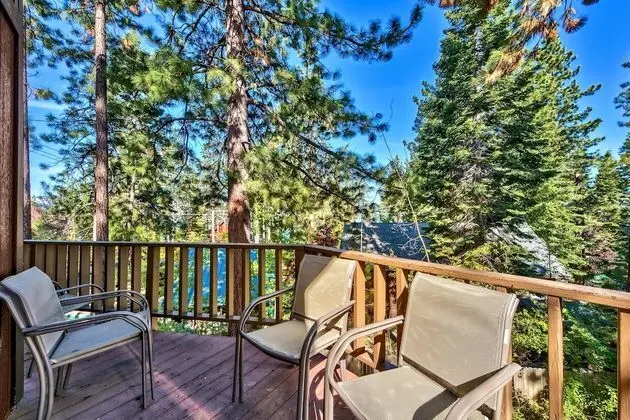 Ev, Birden Çok Yatak (MV49: Historical Miners Lake Tahoe La)