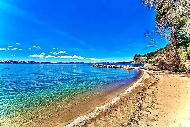 Ev, Birden Çok Yatak (MV49: Historical Miners Lake Tahoe La)