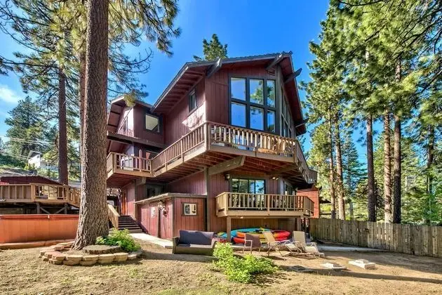 Ev, Birden Çok Yatak (MV49: Historical Miners Lake Tahoe La)