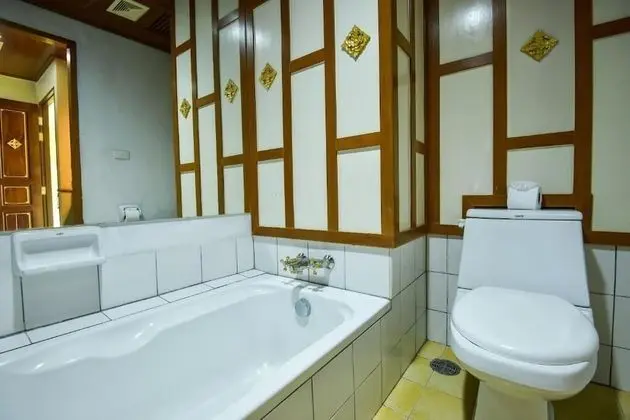 Deluxe Tek Büyük Yataklı Oda, 1 Çift Kişilik Yatak, Sigara İçilebilir, Park Manzaralı