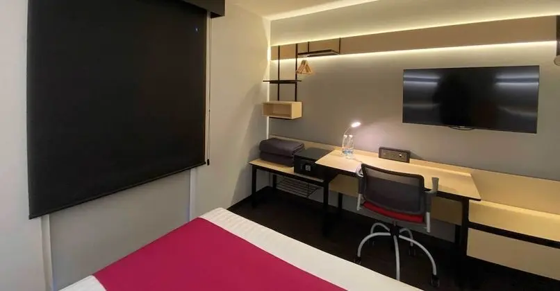 Comfort Tek Büyük Yataklı Oda