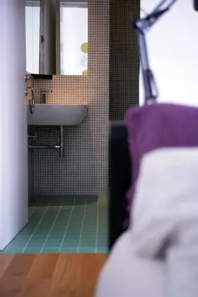 Büyük Yataklı Tek Kişilik Oda