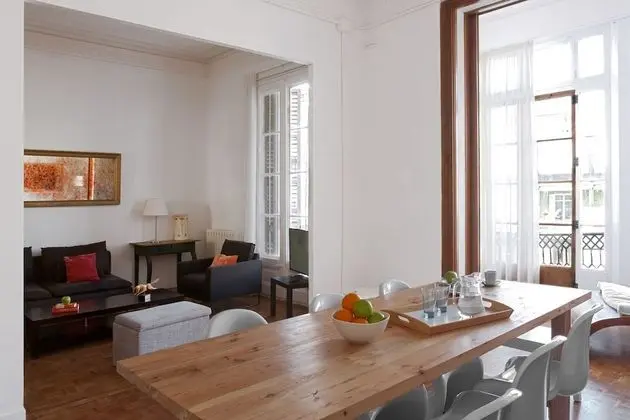 Standard Apart Daire, 6 Yatak Odası