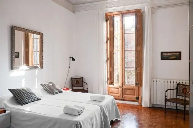 Standard Apart Daire, 6 Yatak Odası