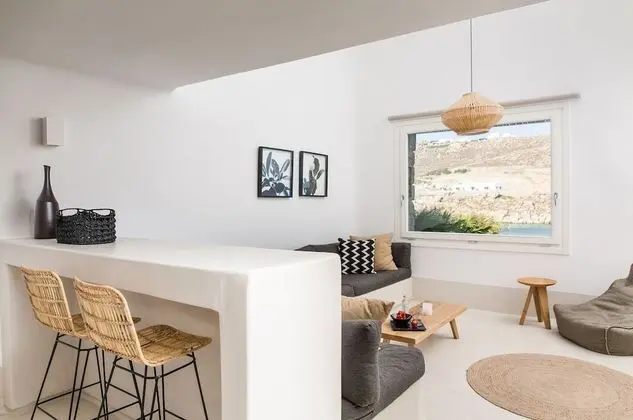 2BD Villa, Sea view and Shared Pool