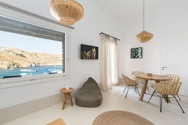 2BD Villa, Sea view and Shared Pool