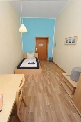 Tek Kişilik Oda, Ortak Banyo