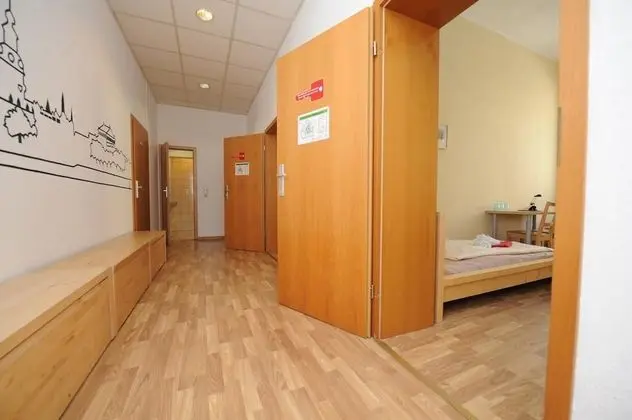 Tek Kişilik Oda, Ortak Banyo