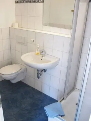 Tek Kişilik Oda, Ortak Banyo
