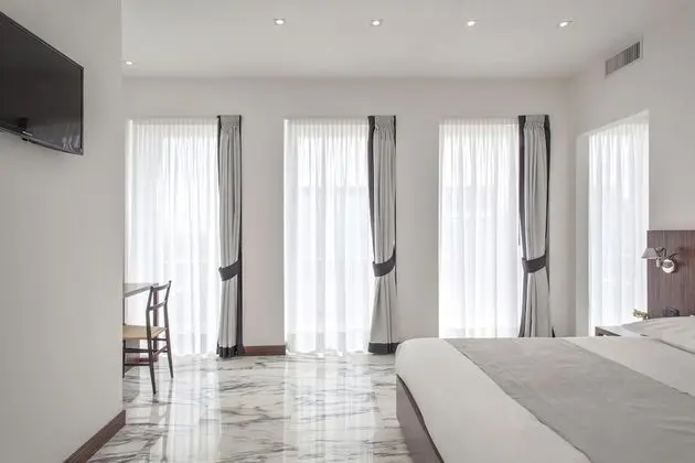 Deluxe Tek Büyük veya İki Ayrı Yataklı Oda, Şehir Manzaralı (check-in only until 7.00 pm)