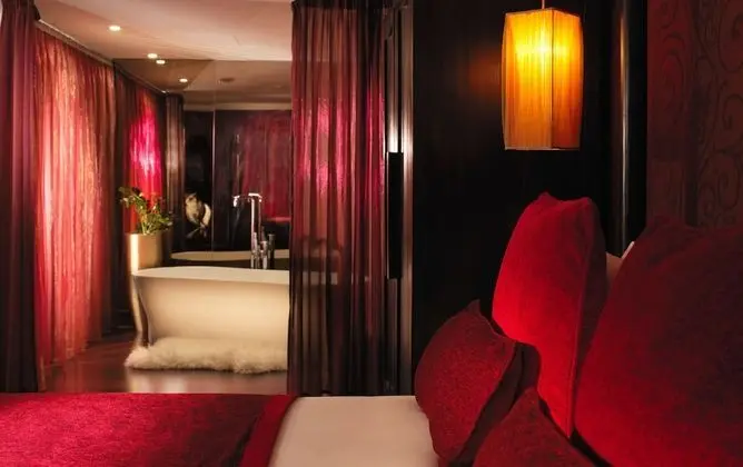 Çatı Katı Süiti (Penthouse)