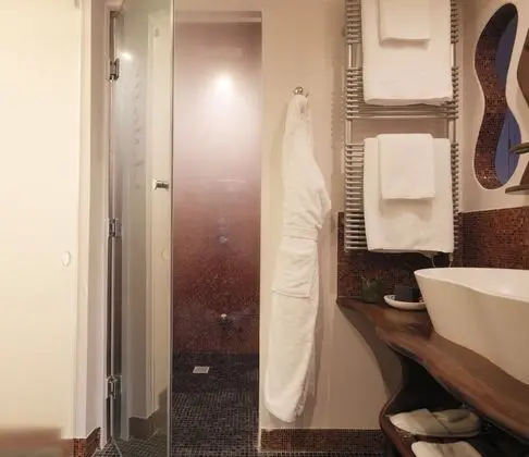 Çatı Katı Süiti (Penthouse)
