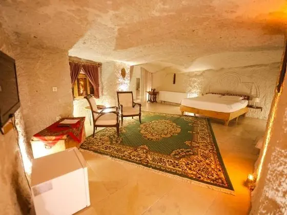 Royal Cave Suite-balkonlu