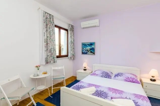 Tek Büyük Yataklı Oda (Double Room with garden view)