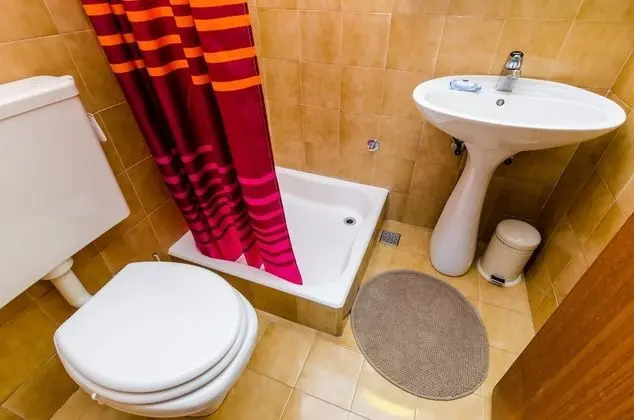 Tek Büyük Yataklı Oda (Double Room with garden view)