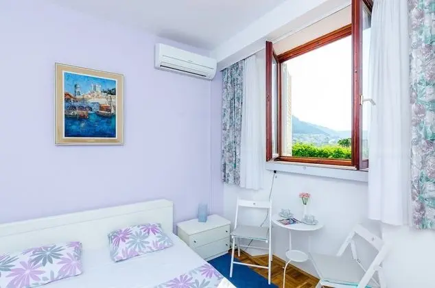 Tek Büyük Yataklı Oda (Double Room with Shared Terrace)