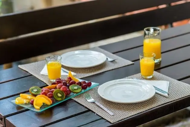 Tek Büyük Yataklı Oda (Double Room with Shared Terrace)