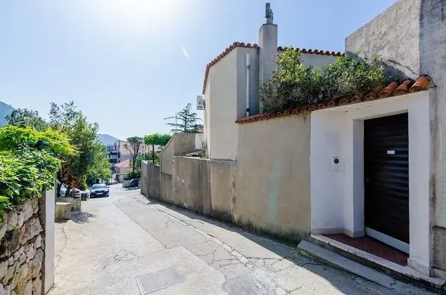 Tek Büyük Yataklı Oda (Double Room with Shared Terrace)