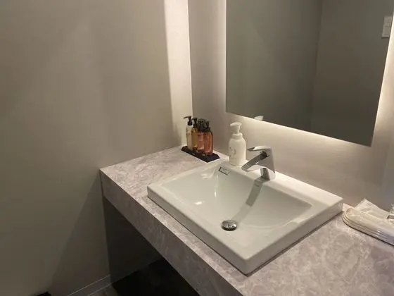 Tek Büyük Yataklı Oda, Sigara İçilmez