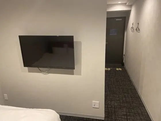 Tek Büyük Yataklı Oda, Sigara İçilmez