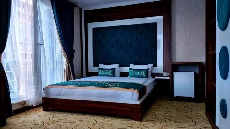 Corner Suite