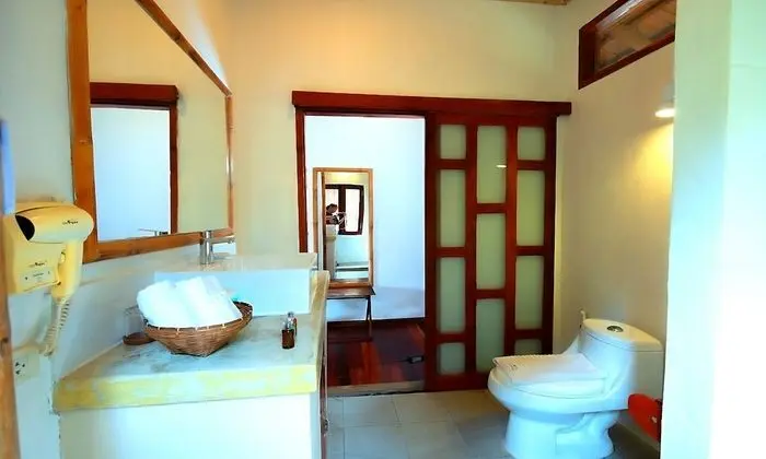 Deluxe Oda, 1 Çift Kişilik veya 2 Tek Kişilik Yatak, Havuz Manzaralı