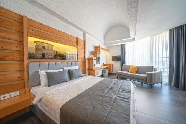 Deluxe Suite, Deniz veya Havuz Manzaralı, Jakuzili