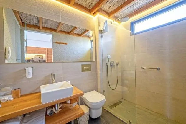 Deluxe Suite, Deniz veya Havuz Manzaralı, Jakuzili