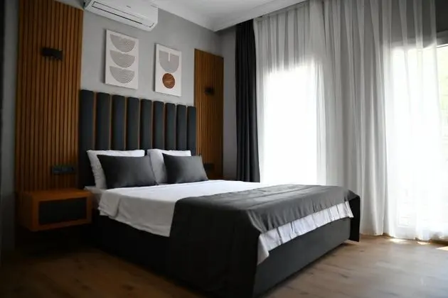 https://images.odamax.com/img/1920x1080/odamax/image/upload/My_Ella_Marina_Hotel_202506261605391_KDR_6190.JPG
