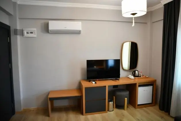 https://images.odamax.com/img/1920x1080/odamax/image/upload/My_Ella_Marina_Hotel_202506261605427_KDR_6349.JPG