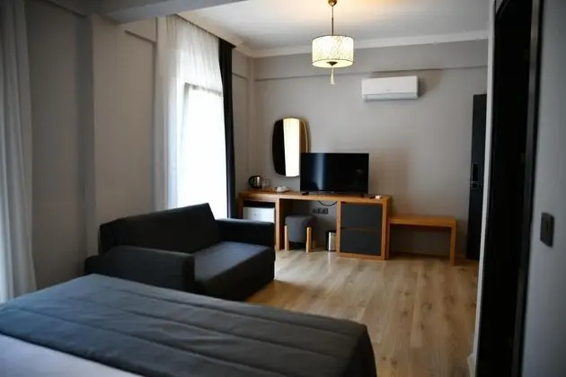 https://images.odamax.com/img/1920x1080/odamax/image/upload/My_Ella_Marina_Hotel_202506261633147_KDR_6305.JPG