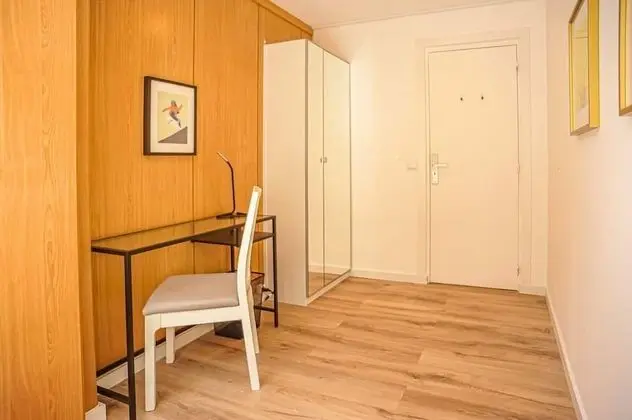 Tek Kişilik Oda, Ortak Banyo (4)