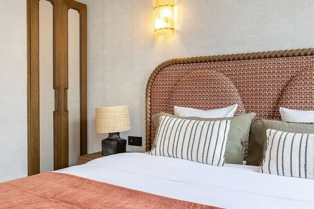 Superior Tek Büyük veya İki Ayrı Yataklı Oda