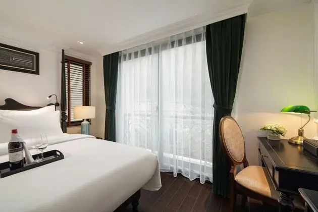 Deluxe Tek Büyük Yataklı Oda (No View)