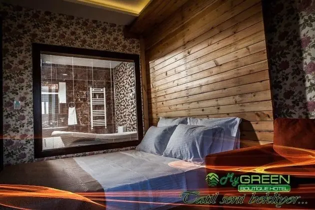 Deluxe Oda,Havuz veya Göl Manzaralı